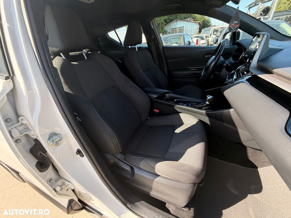 Toyota C-HR 1.2 Turbo 4x2 CVT C-ult - 16