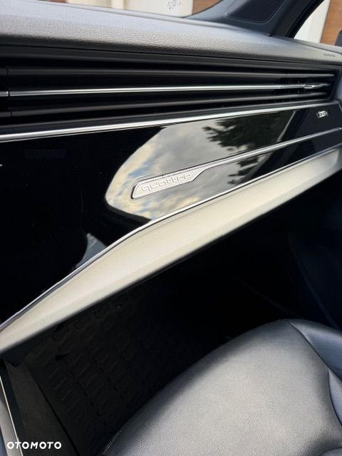 Audi Q7 - 9