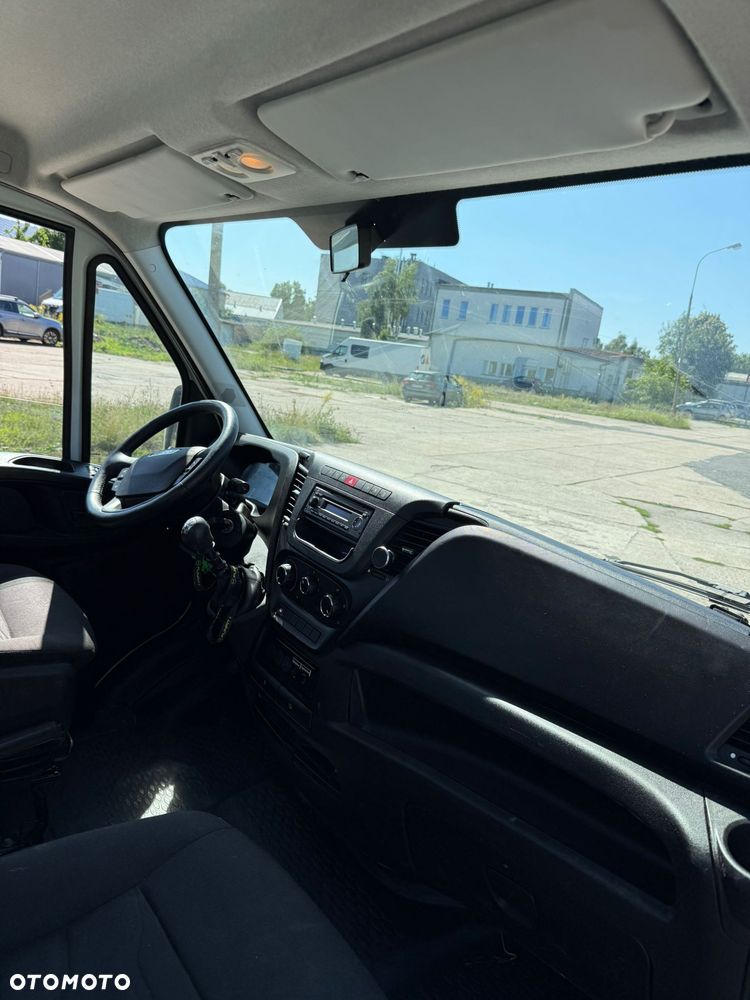 Iveco DAILY - 21