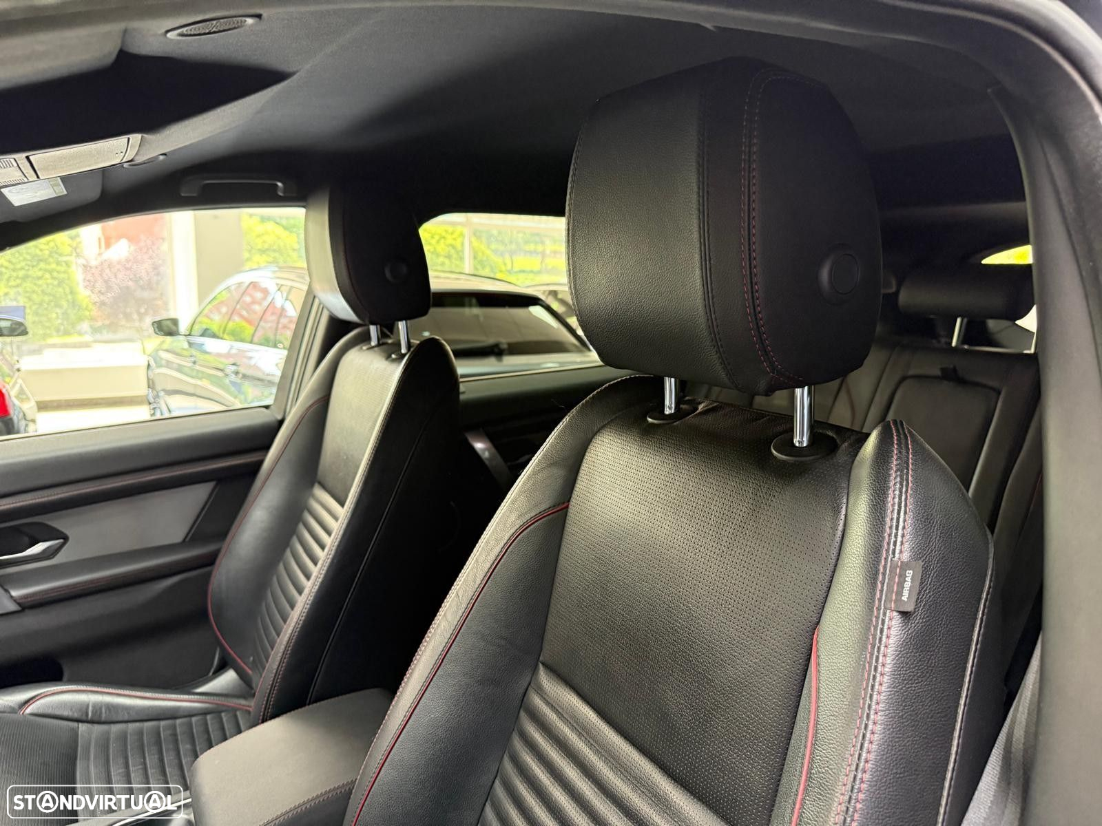 Land Rover Discovery Sport 1.5 I3 P300e AWD R-Dynamic HSE - 49