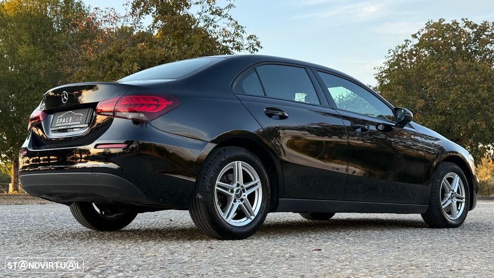 Mercedes-Benz A 200 Limousine d Style Aut. - 9