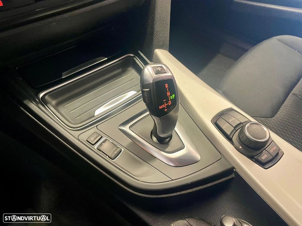 BMW 320 - 24