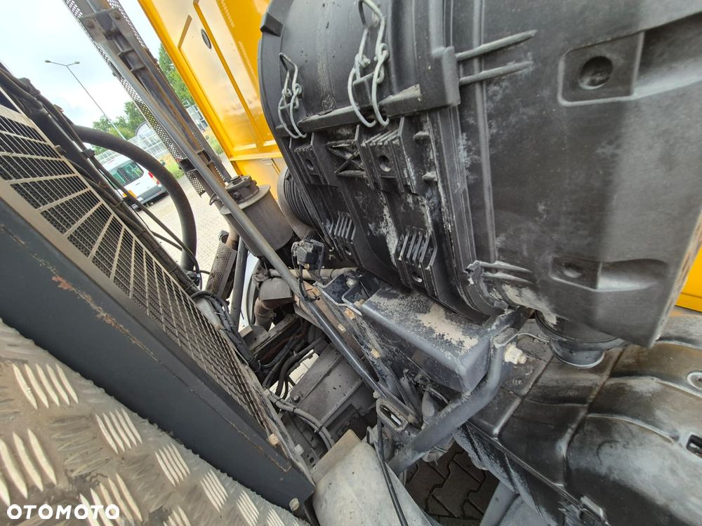 Mercedes-Benz Econic 2629 6X2 / SYSTEM CZYSZCZENIA DRÓG LUB TUNELI / ARMATKA NA WODĘ  / 300 LITRÓW NA MINUTE / CZYSZCZENIE TUNELI I BANERÓW / CZYSZCZENIE DRÓG / UTRZYMYWANIE CZYSTOSCI / EURO 5 / SERWISOWANY / 10500L + 500L / PODGRZEWANIE WODY / GENERATOR PRĄDU - 21