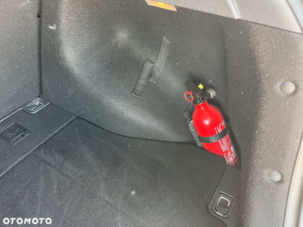 Hyundai i30 1.4 FIFA WM Edition - 22