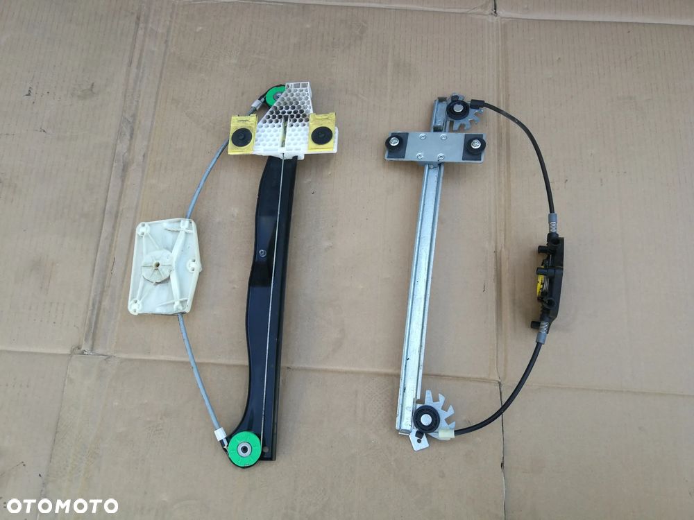 Podnośnik szyby Audi A3 8P Sportback prawy tył 03-13 - 1