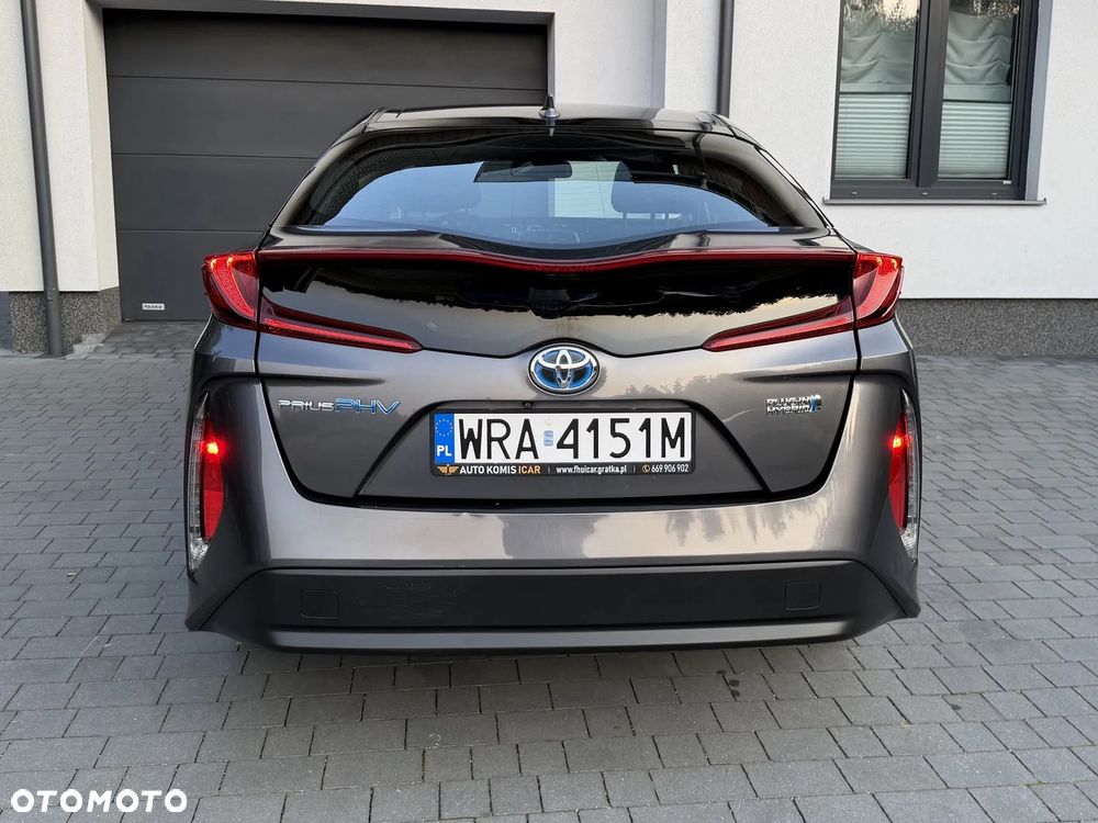 Toyota Prius Hybrid Executive - 26