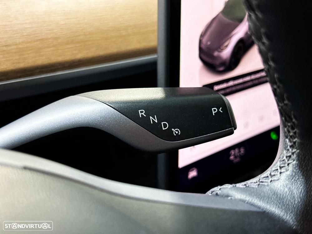 Tesla Model Y Performance Dual Motor AWD - 44