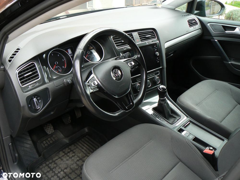 Volkswagen Golf 1.6 TDI BMT Comfortline - 8