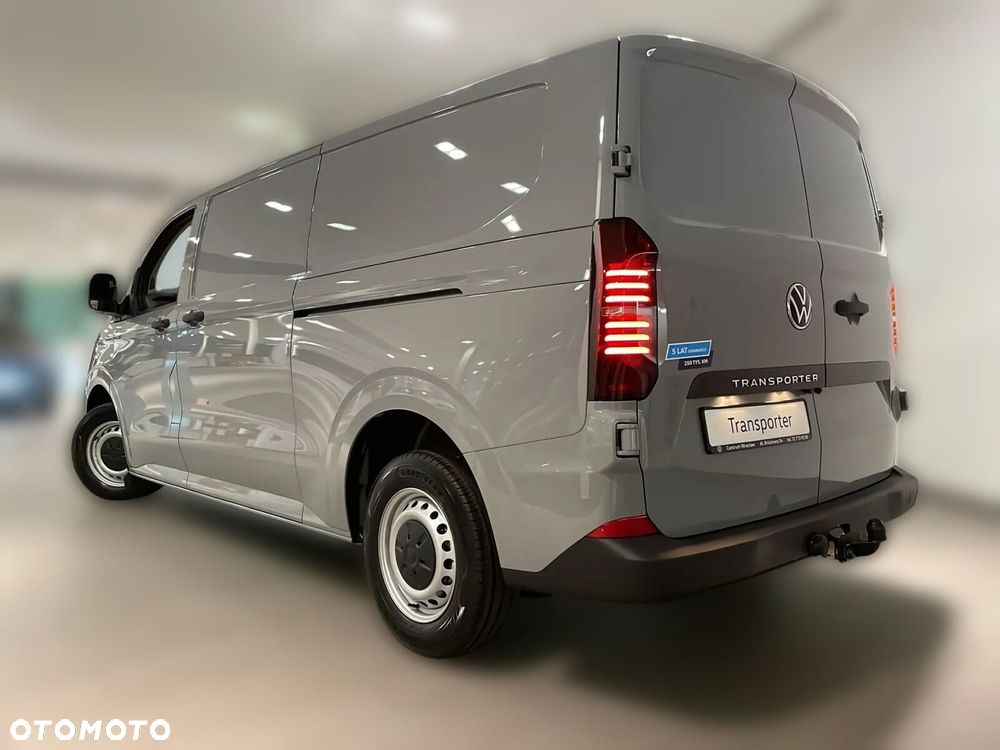 Volkswagen Transporter Furgon "L silnik: 2,0 l TDI 150 KM automatyczna r. o.: 3500 mm, 5 osób - 5