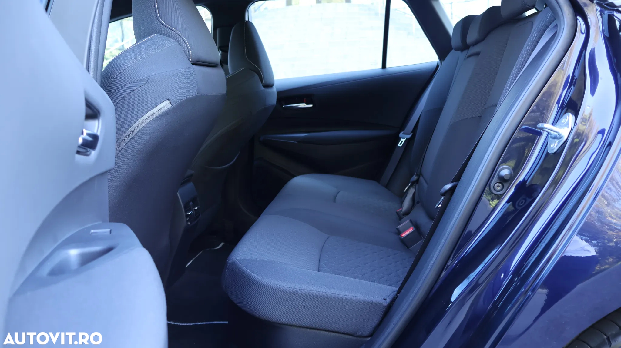 Toyota Corolla 1.8 Hybrid Touring Sports Business Edition - 10