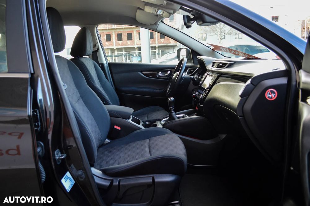 Nissan Qashqai 1.5 DCI N-Connecta - 27