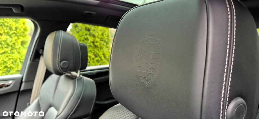 Porsche Macan T - 33