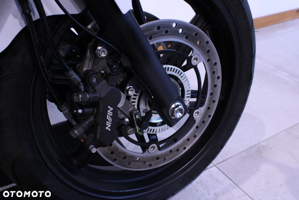 Honda CBF - 17