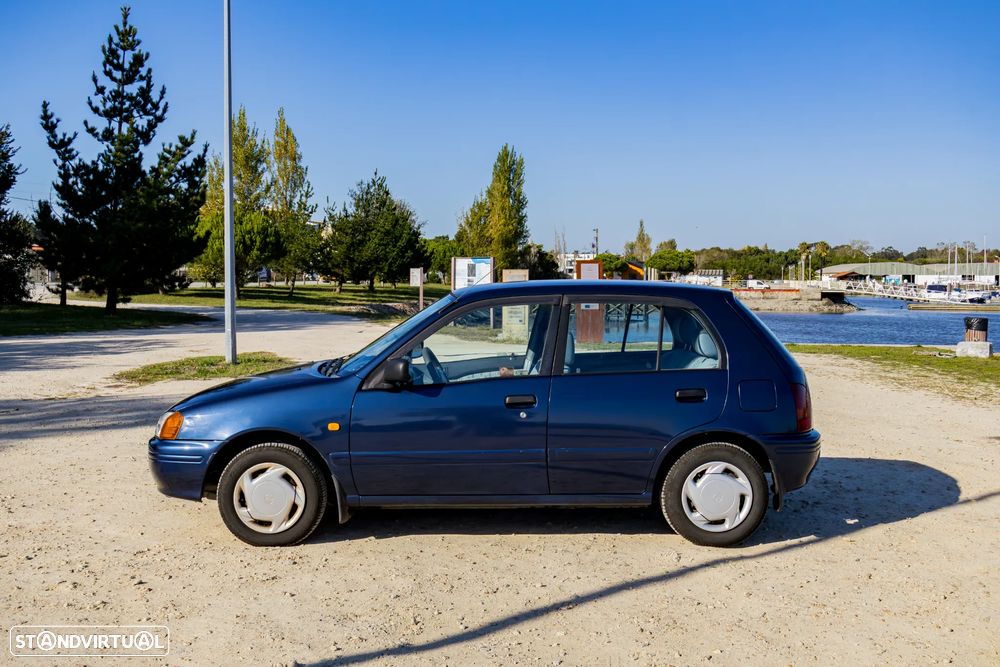 Toyota Starlet - 3