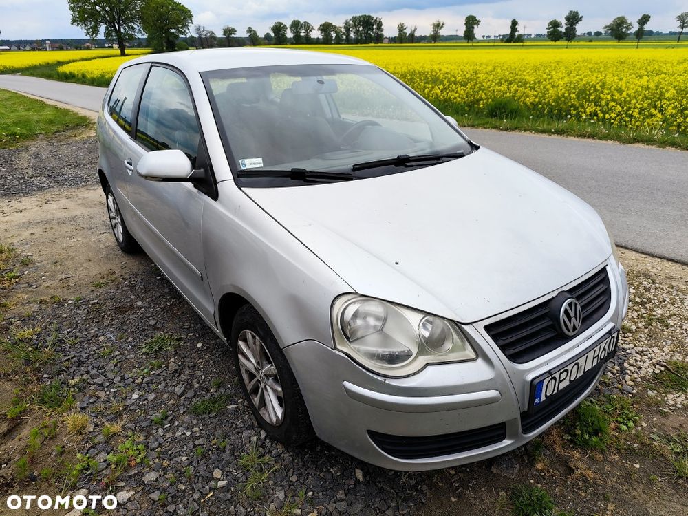 Volkswagen Polo - 2