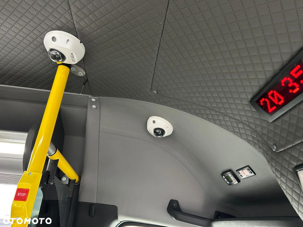 Mercedes-Benz Sprinter CITY - 17