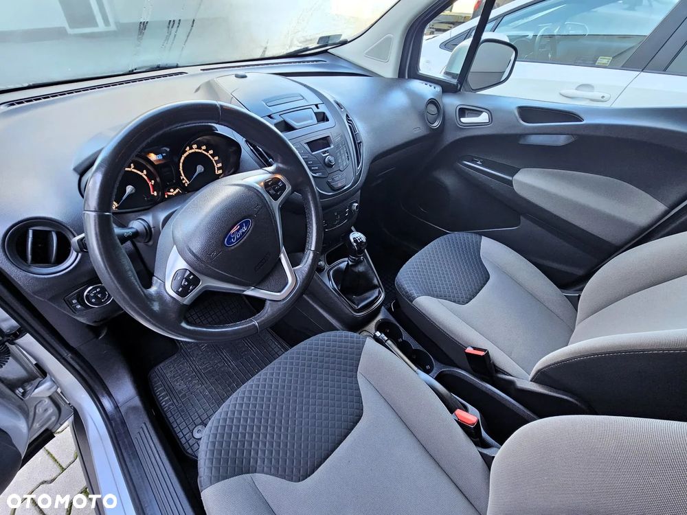 Ford Tourneo Courier - 9