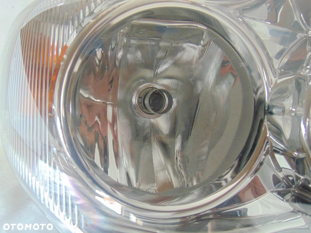 Oryginalna lampa przednia przód prawa Chrysler Voyager 4 IV FL 04-07r - 5