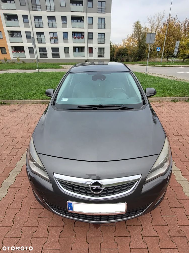 Opel Astra 1.7 CDTI DPF Cosmo - 4