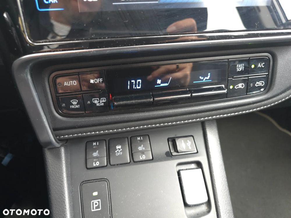 Toyota Auris Hybrid 135 Premium - 20