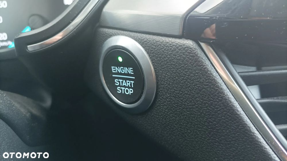 Ford Kuga 2.0 TDCi FWD Titanium - 31