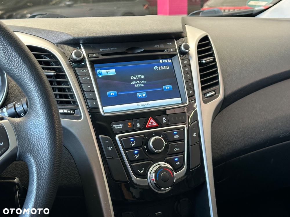 Hyundai i30 1.6 CRDi BlueDrive Comfort - 32
