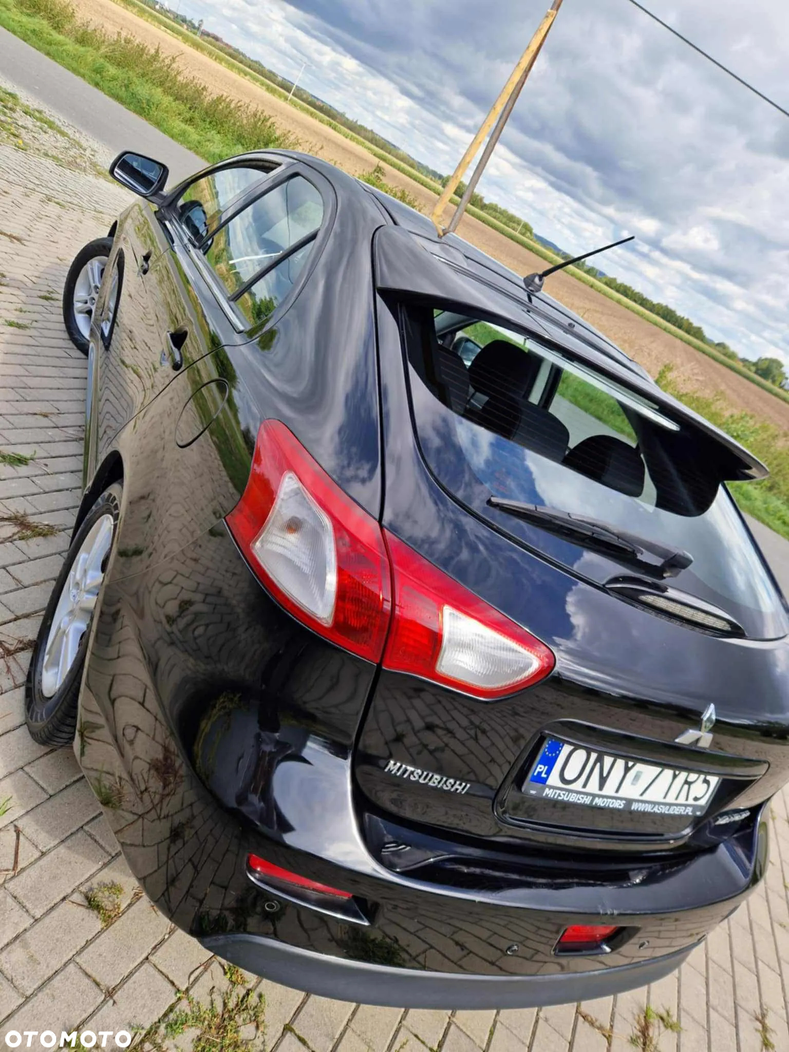 Mitsubishi Lancer - 7