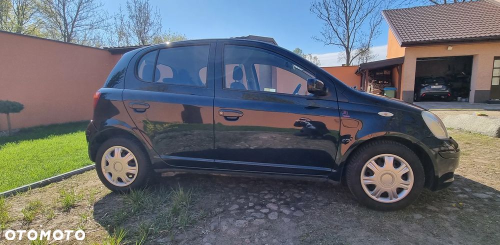 Toyota Yaris 1.0 Luna - 2