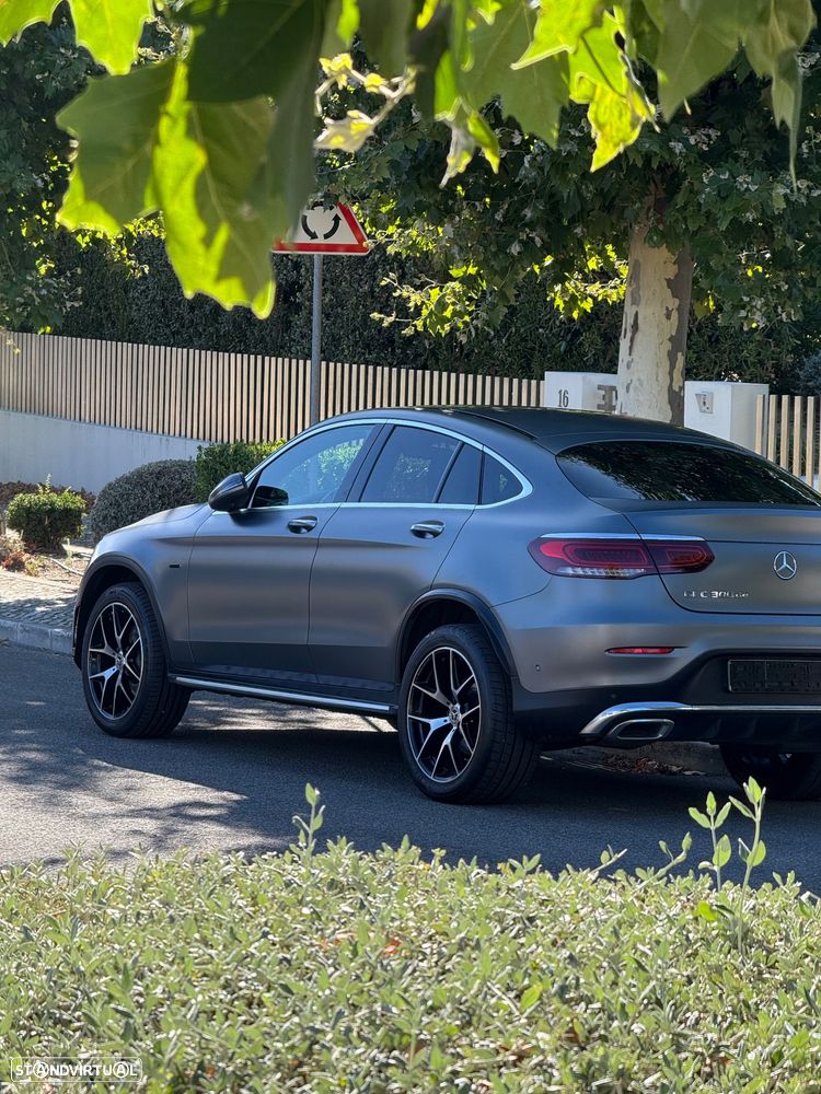 Mercedes-Benz GLC 300 de 4Matic 9G-TRONIC AMG Line - 4