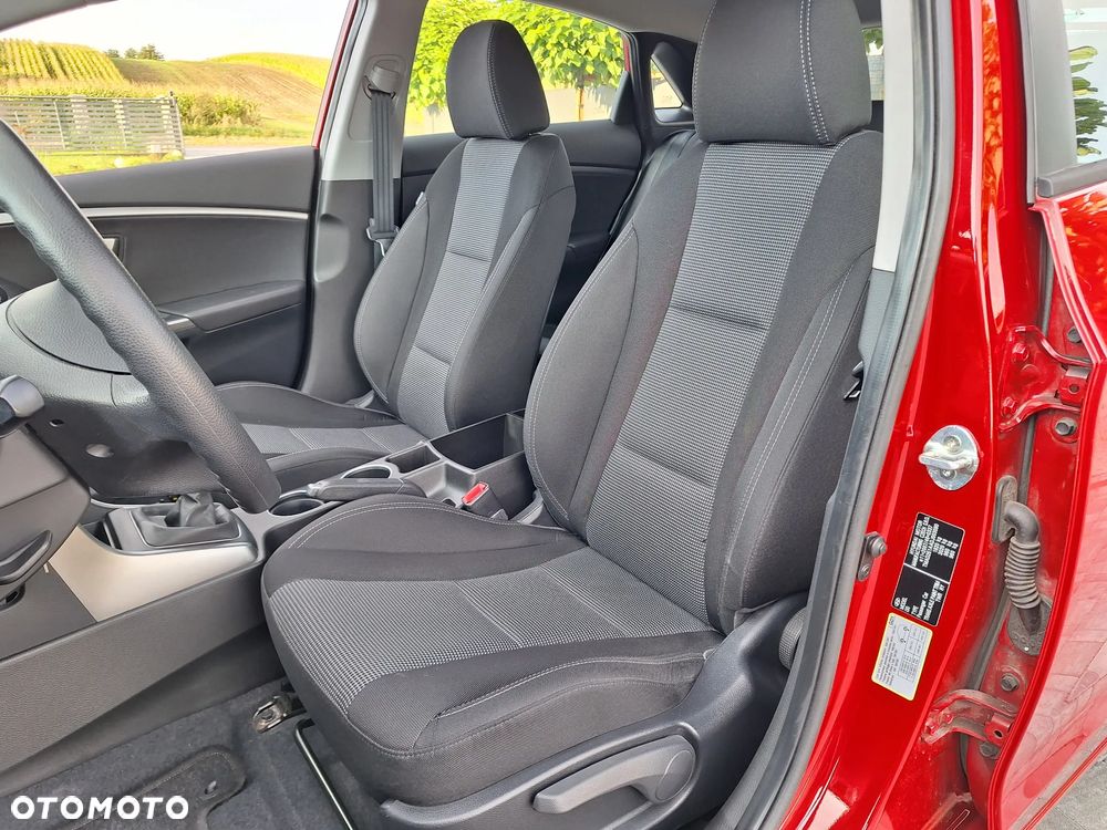 Hyundai i30 1.4 Classic + - 6