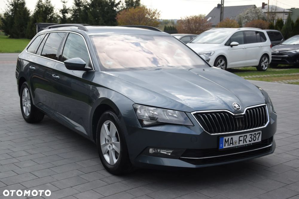 Skoda Superb 2.0 TDI Ambition - 20
