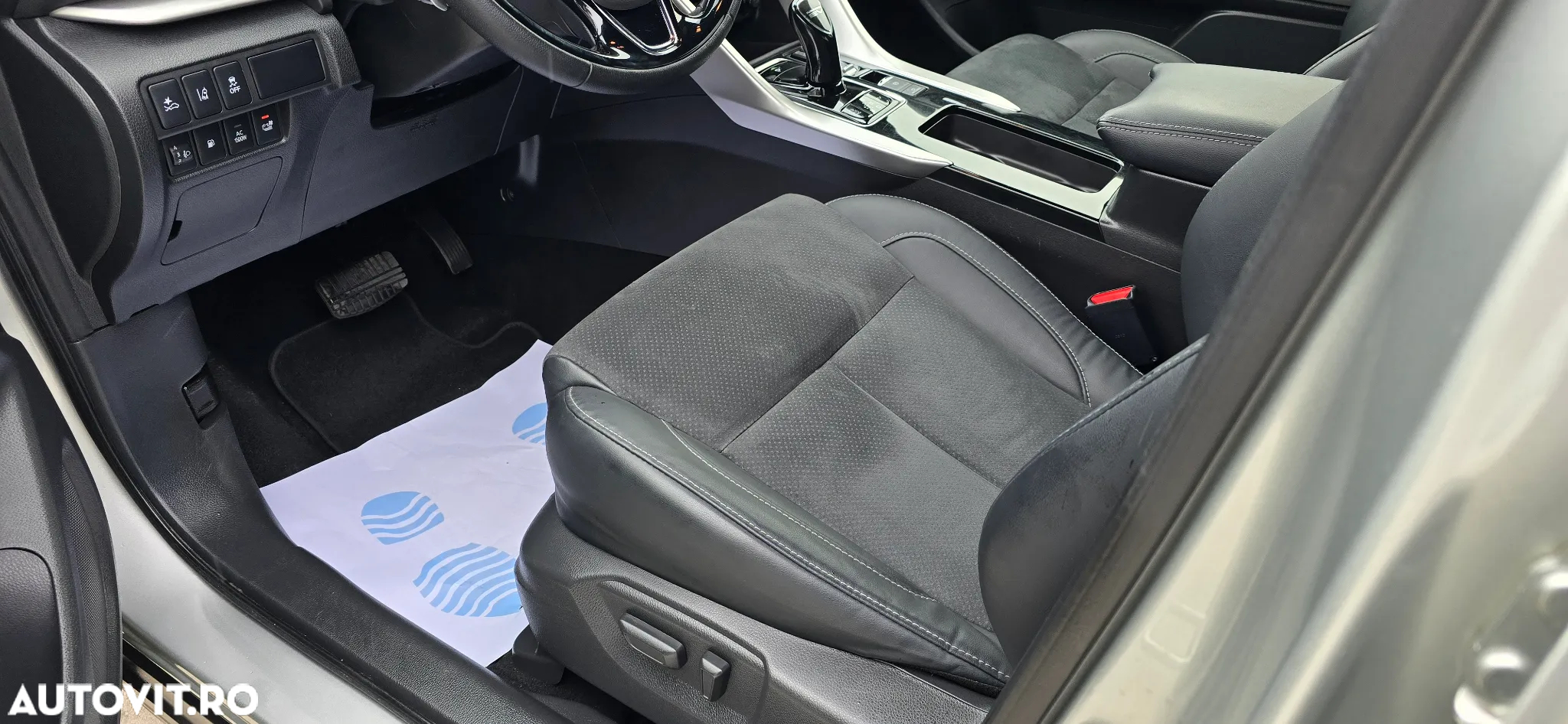 Mitsubishi Eclipse-Cross Plug-In Hybrid 4WD Plus Select - 9
