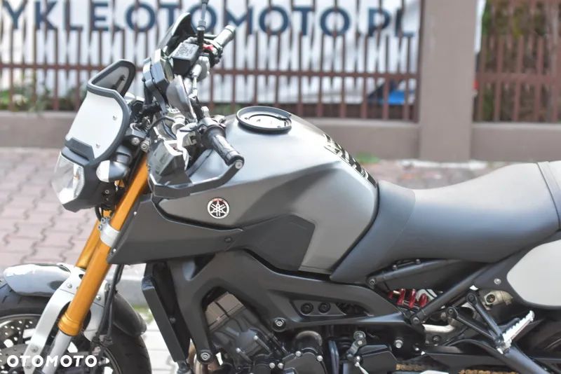 Yamaha MT - 28