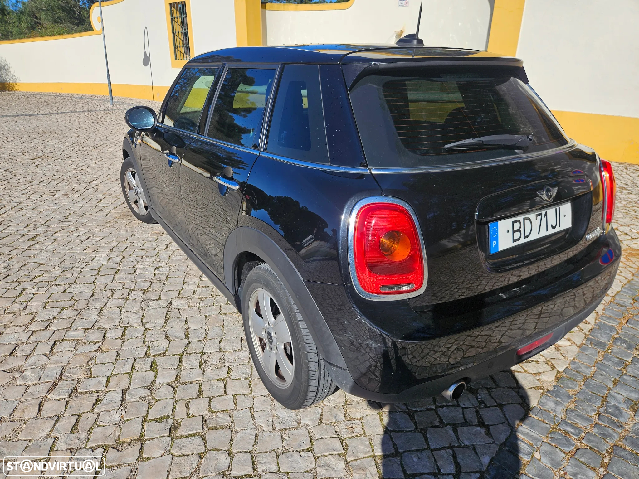 MINI 5 Portas Cooper D - 13