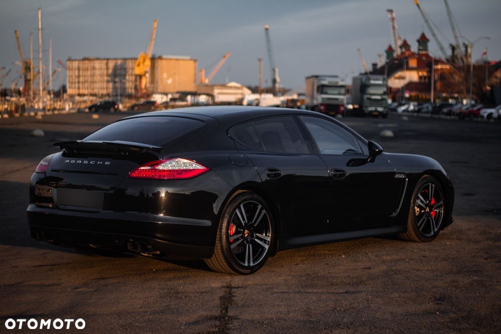 Porsche Panamera - 6