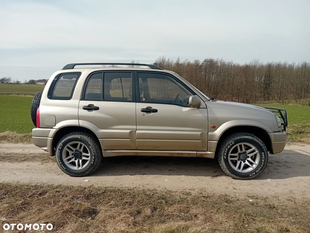 Suzuki Grand Vitara 2.0 Comfort - 3