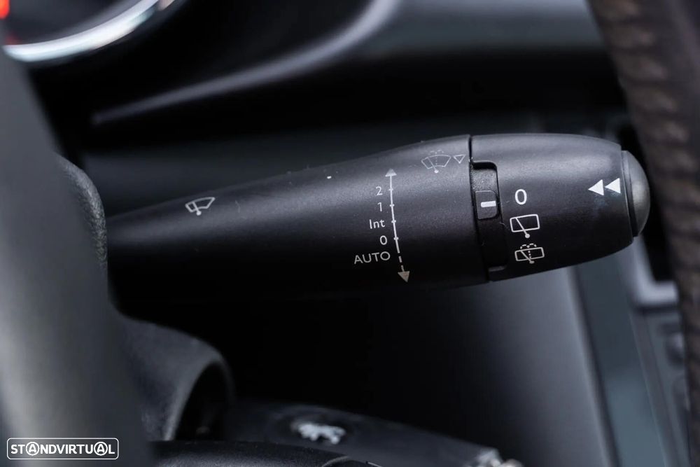 Peugeot 3008 1.6 HDi Allure - 24