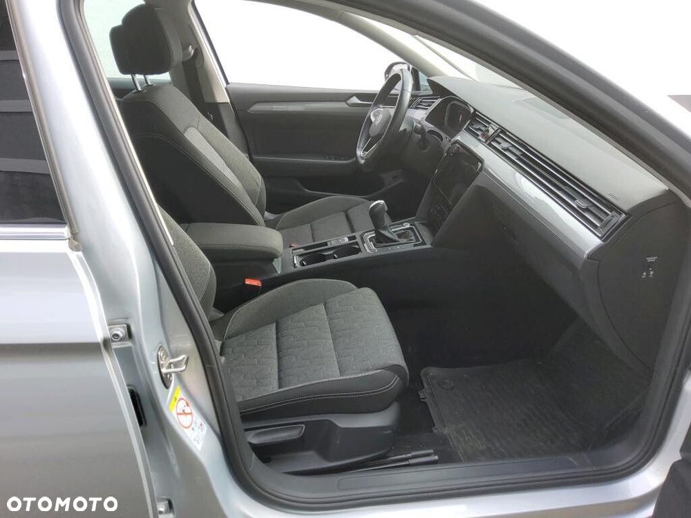 Volkswagen Passat Variant 2.0 TDI EVO Business DSG - 5