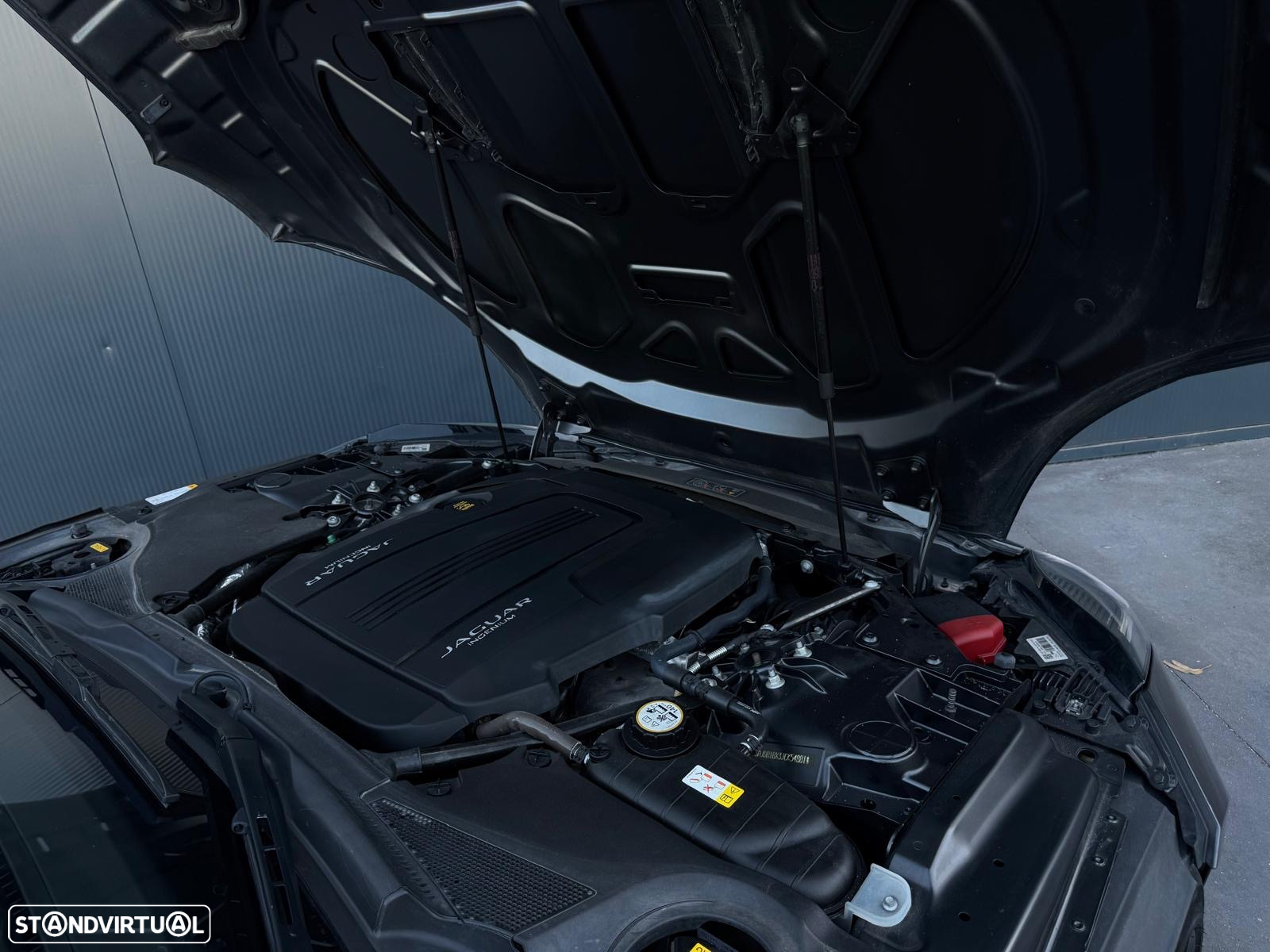 Jaguar F-Type 2.0 i4 R-Dynamic - 15