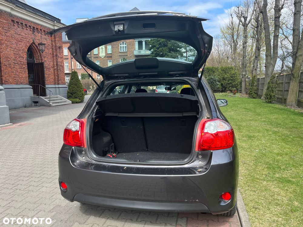Toyota Auris - 6