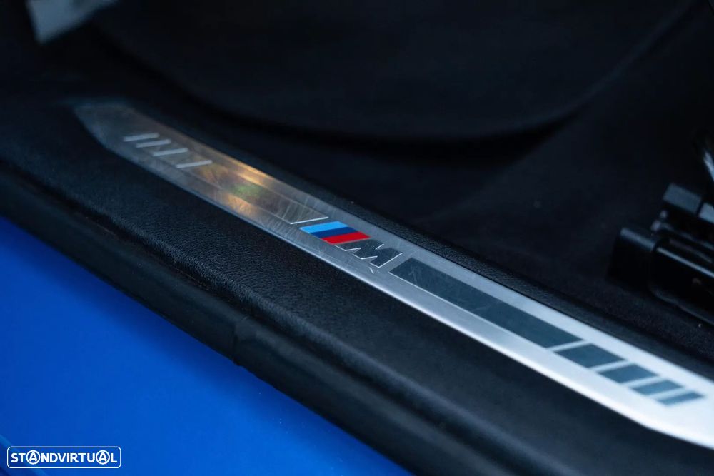 BMW 116 d Pack Desportivo M Auto - 12