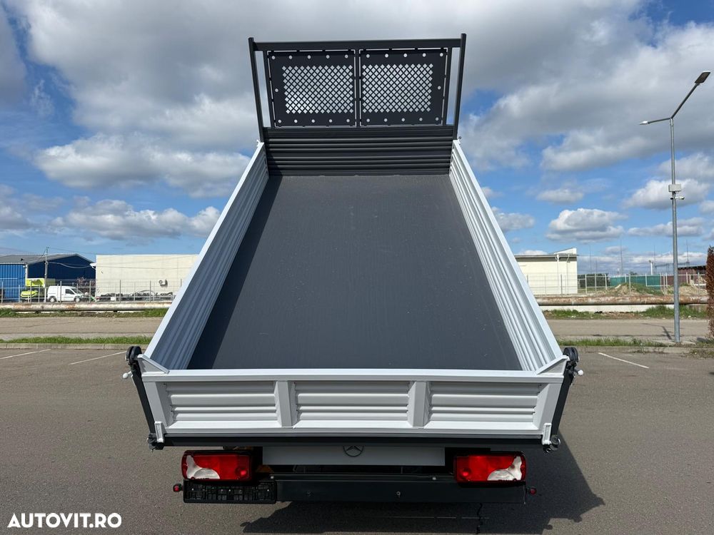 Mercedes-Benz Sprinter - 5