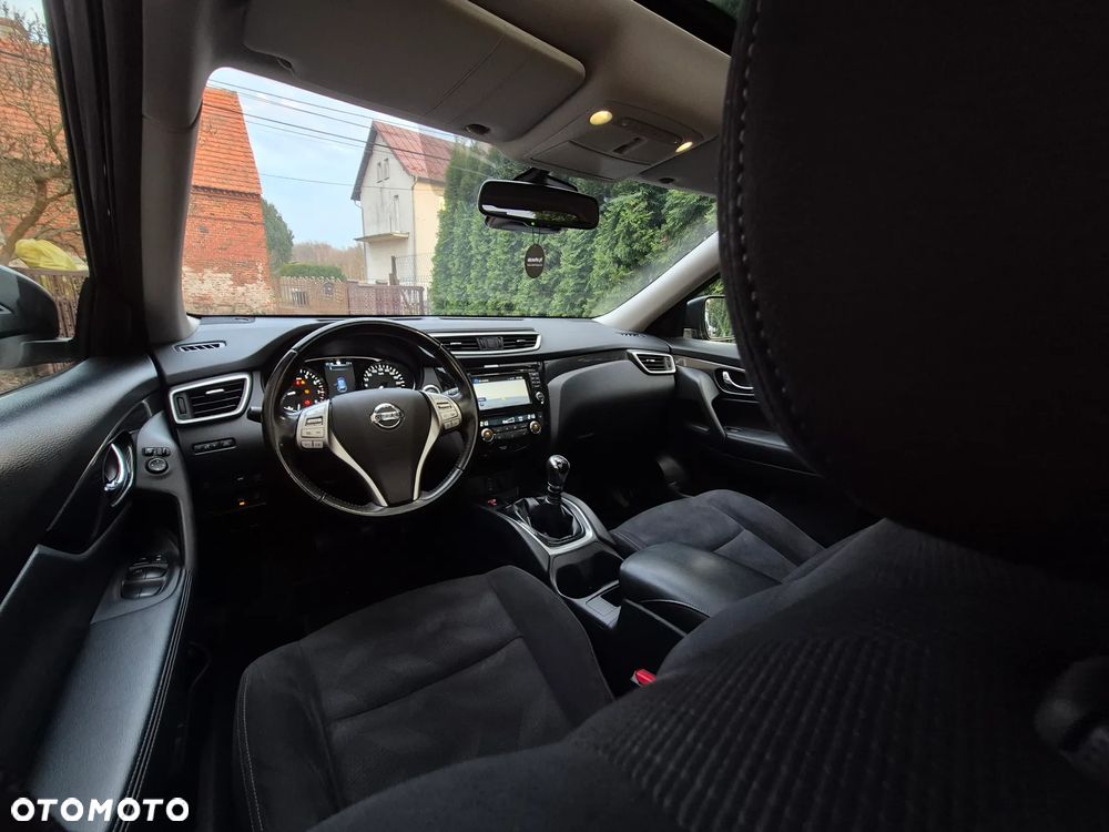 Nissan X-Trail 1.6 DIG-T N-Vision - 24