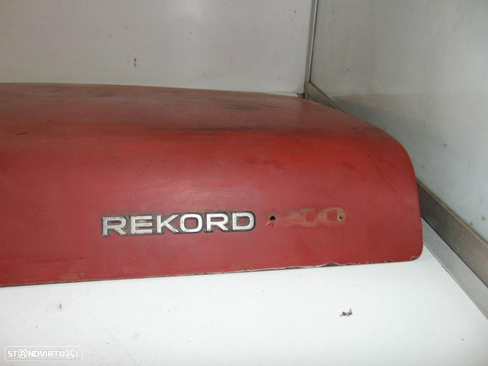 Opel Rekord D coupê 72 tampa da mala - 2