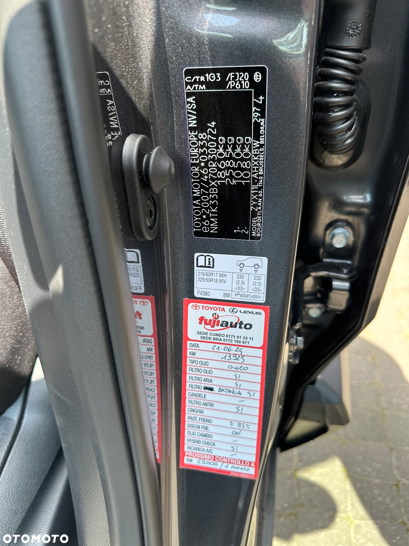 Toyota C-HR 1.8 Hybrid Executive - 19