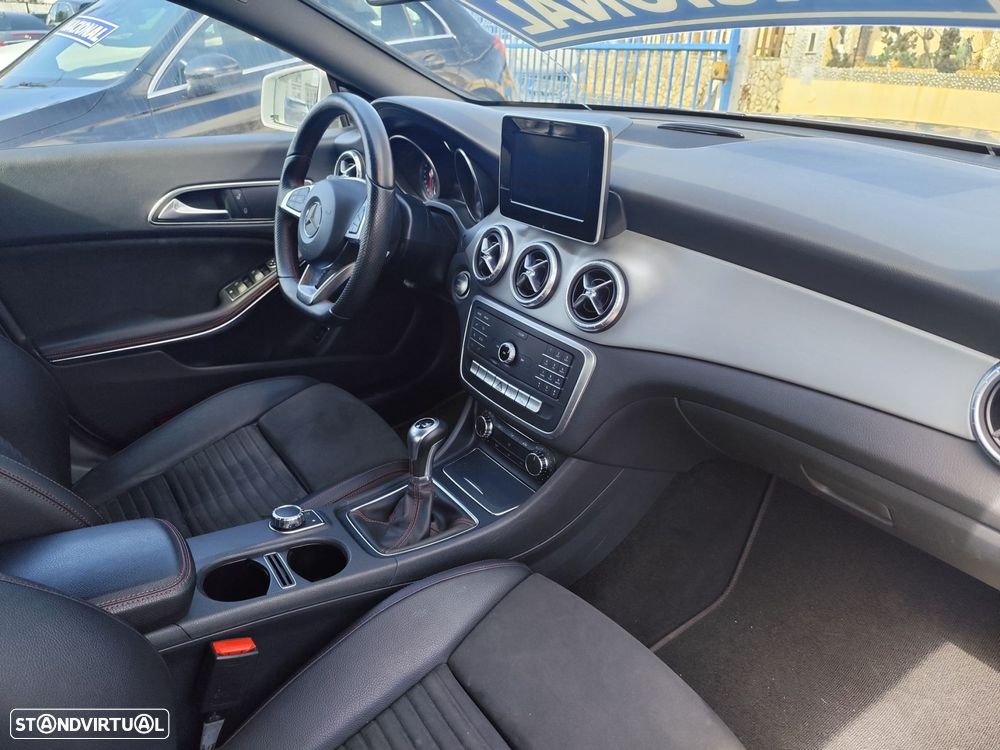 Mercedes-Benz CLA 200 d Urban - 24
