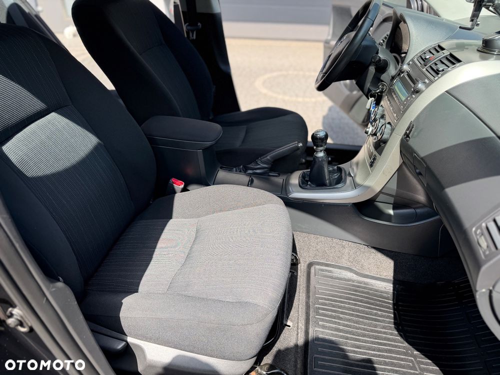Toyota Corolla 1.6 Luna - 16