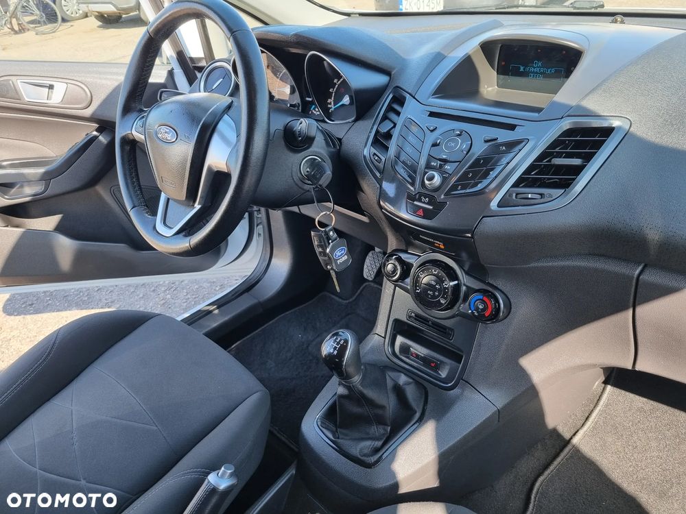 Ford Fiesta 1.25 Gold X EU5 - 14