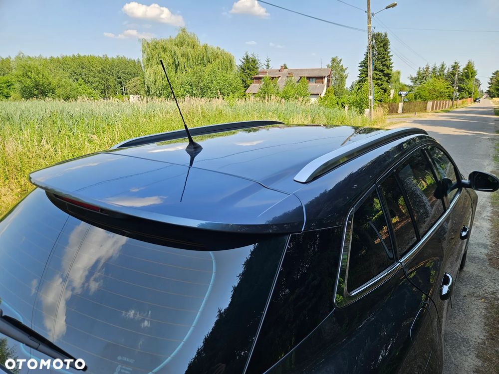 Renault Megane TCe 140 GPF LIMITED - 10