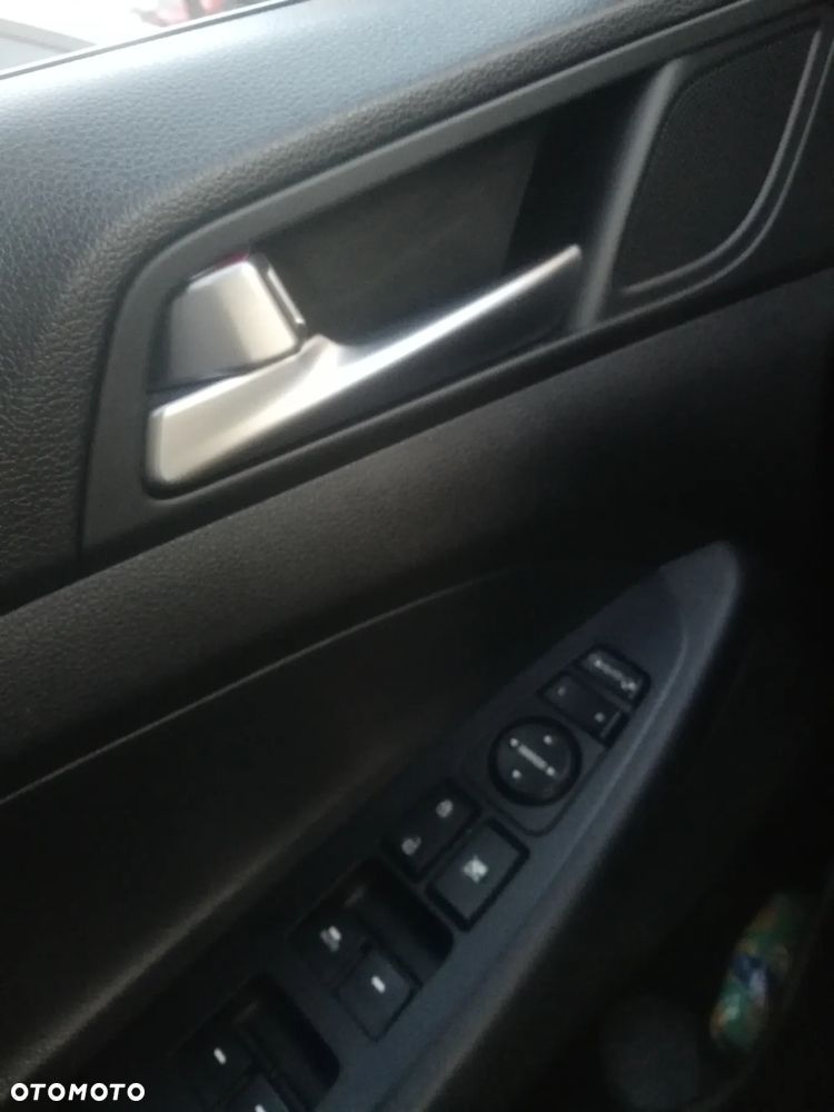 Hyundai Tucson 1.7 CRDI BlueDrive Style 2WD DCT - 12